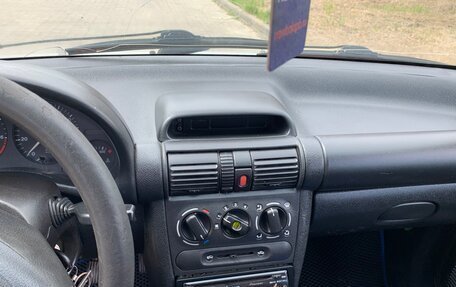 Opel Corsa B, 2000 год, 125 000 рублей, 10 фотография