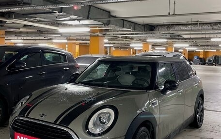 MINI Clubman, 2018 год, 1 850 000 рублей, 6 фотография