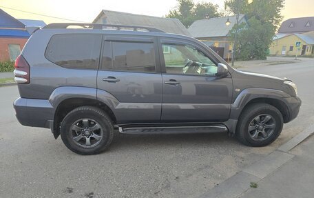 Toyota Land Cruiser Prado 120 рестайлинг, 2007 год, 2 650 000 рублей, 7 фотография