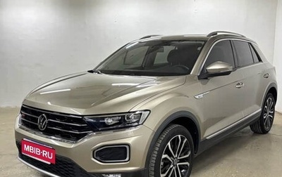 Volkswagen T-Roc I, 2022 год, 1 570 000 рублей, 1 фотография