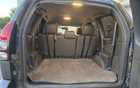 Toyota Land Cruiser Prado 120 рестайлинг, 2007 год, 2 650 000 рублей, 22 фотография