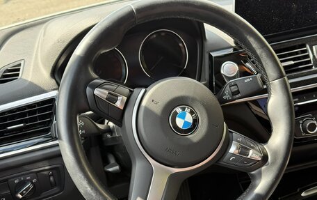 BMW 1 серия, 2022 год, 2 100 000 рублей, 7 фотография