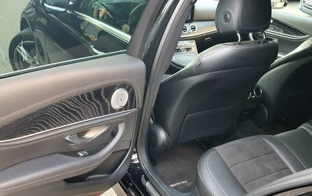 Mercedes-Benz E-Класс, 2019 год, 3 200 000 рублей, 14 фотография
