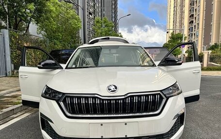 Skoda Kamiq I, 2022 год, 1 705 666 рублей, 2 фотография