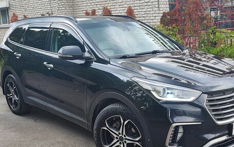 Hyundai Santa Fe III рестайлинг, 2017 год, 2 390 000 рублей, 2 фотография