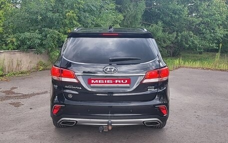 Hyundai Santa Fe III рестайлинг, 2017 год, 2 390 000 рублей, 5 фотография