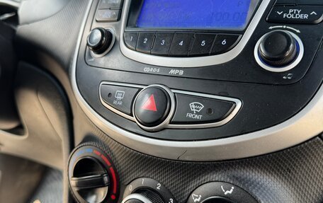 Hyundai Solaris II рестайлинг, 2011 год, 490 000 рублей, 9 фотография