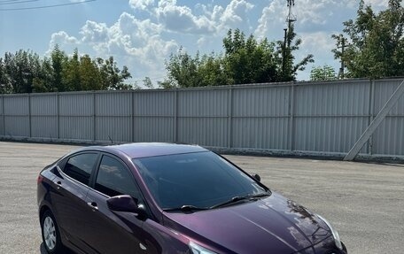 Hyundai Solaris II рестайлинг, 2011 год, 490 000 рублей, 3 фотография
