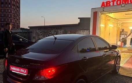 Hyundai Solaris II рестайлинг, 2011 год, 490 000 рублей, 18 фотография
