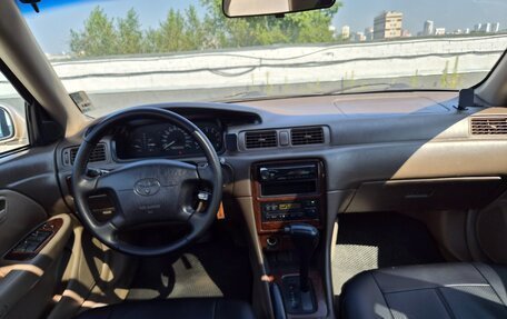 Toyota Camry, 1997 год, 359 000 рублей, 9 фотография