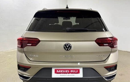 Volkswagen T-Roc I, 2022 год, 1 570 000 рублей, 5 фотография