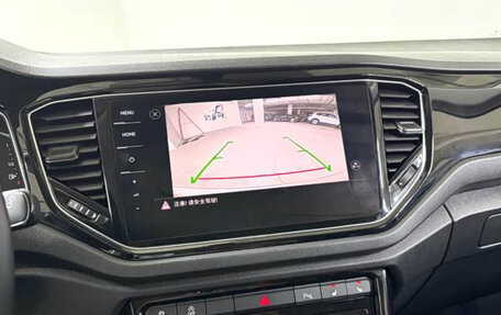 Volkswagen T-Roc I, 2022 год, 1 570 000 рублей, 19 фотография