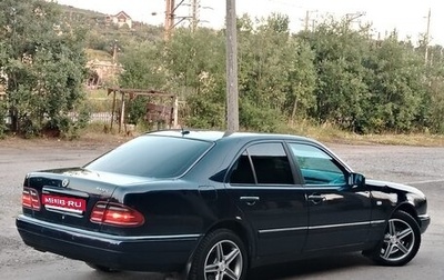 Mercedes-Benz E-Класс, 1998 год, 350 000 рублей, 1 фотография