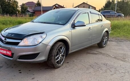 Opel Astra H, 2011 год, 670 000 рублей, 1 фотография