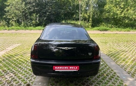 Chrysler 300C II, 2005 год, 890 000 рублей, 3 фотография