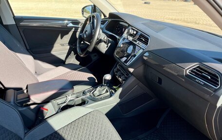 Volkswagen Tiguan II, 2018 год, 2 700 000 рублей, 8 фотография