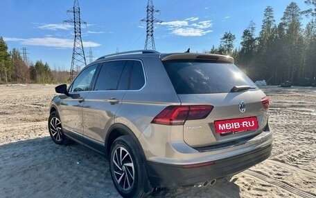 Volkswagen Tiguan II, 2018 год, 2 700 000 рублей, 4 фотография