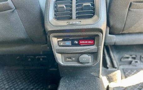 Volkswagen Tiguan II, 2018 год, 2 700 000 рублей, 7 фотография