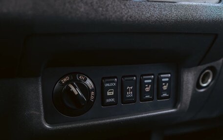Nissan Navara (Frontier), 2008 год, 1 690 000 рублей, 36 фотография