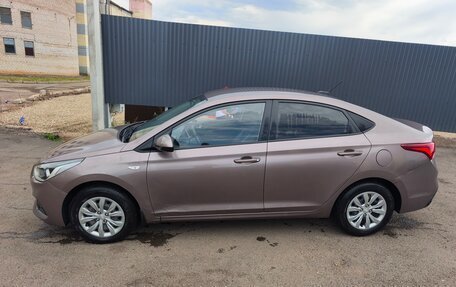 Hyundai Solaris II рестайлинг, 2019 год, 1 300 000 рублей, 2 фотография