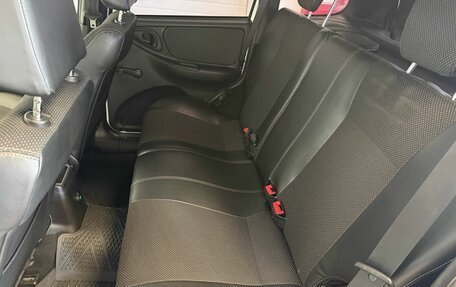 Chevrolet Niva I рестайлинг, 2015 год, 750 000 рублей, 14 фотография