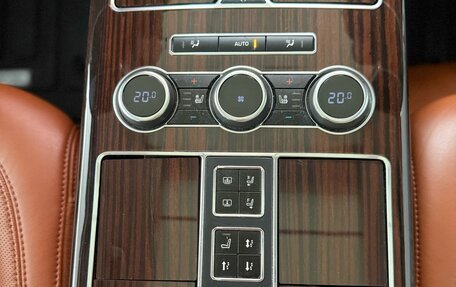 Land Rover Range Rover IV рестайлинг, 2014 год, 3 649 000 рублей, 19 фотография