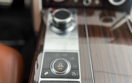 Land Rover Range Rover IV рестайлинг, 2014 год, 3 649 000 рублей, 27 фотография