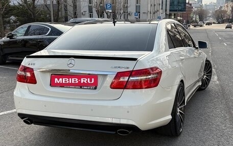 Mercedes-Benz E-Класс, 2010 год, 1 850 000 рублей, 4 фотография
