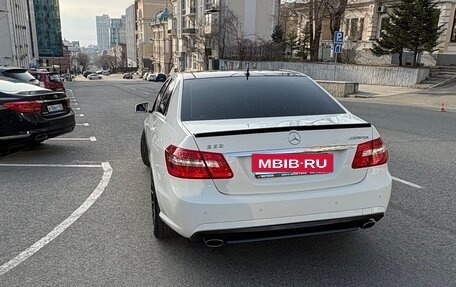 Mercedes-Benz E-Класс, 2010 год, 1 850 000 рублей, 2 фотография