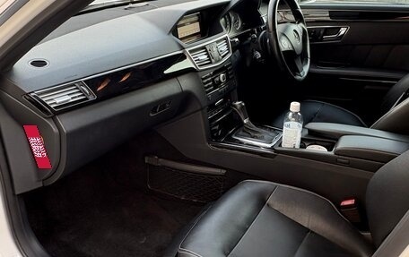 Mercedes-Benz E-Класс, 2010 год, 1 850 000 рублей, 15 фотография