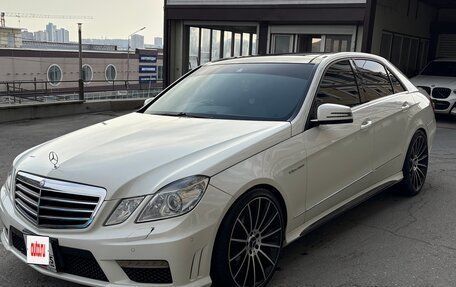 Mercedes-Benz E-Класс, 2010 год, 1 850 000 рублей, 23 фотография