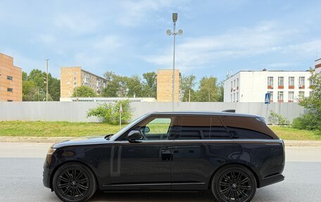 Land Rover Range Rover IV рестайлинг, 2022 год, 13 700 000 рублей, 2 фотография