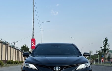 Toyota Camry, 2019 год, 2 600 000 рублей, 8 фотография