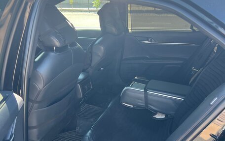 Toyota Camry, 2019 год, 2 600 000 рублей, 13 фотография