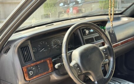 Jeep Grand Cherokee, 1997 год, 750 000 рублей, 21 фотография