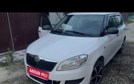 Skoda Fabia II, 2013 год, 600 000 рублей, 10 фотография