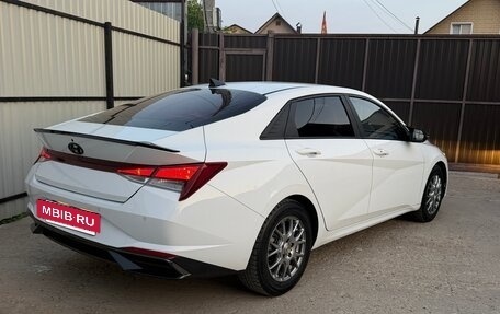 Hyundai Avante, 2021 год, 1 750 000 рублей, 2 фотография