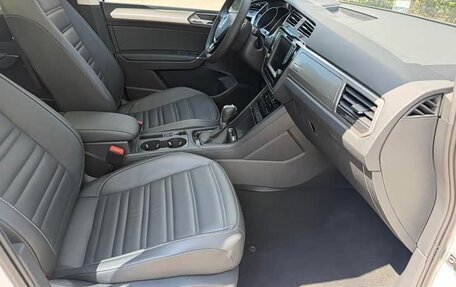 Volkswagen Touran III, 2022 год, 1 750 111 рублей, 14 фотография