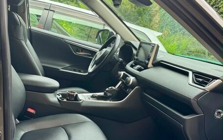 Toyota RAV4, 2021 год, 3 500 000 рублей, 8 фотография