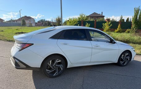 Hyundai Elantra, 2024 год, 2 150 000 рублей, 2 фотография