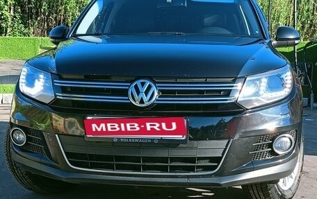 Volkswagen Tiguan I, 2012 год, 1 375 000 рублей, 2 фотография