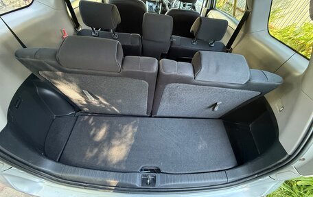 Toyota Wish II, 2011 год, 950 000 рублей, 5 фотография