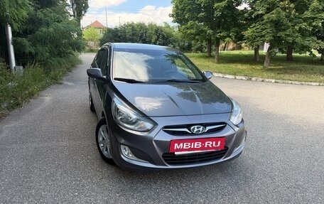 Hyundai Solaris II рестайлинг, 2013 год, 940 000 рублей, 19 фотография