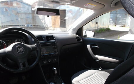 Volkswagen Polo VI (EU Market), 2010 год, 400 000 рублей, 6 фотография