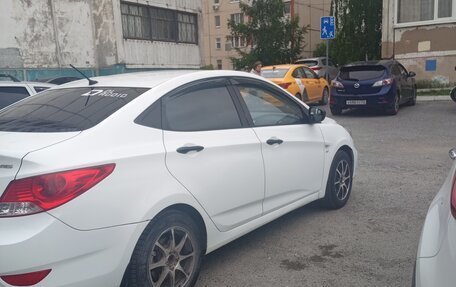 Hyundai Solaris II рестайлинг, 2013 год, 750 000 рублей, 9 фотография