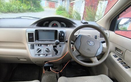 Toyota Raum II, 2003 год, 420 000 рублей, 9 фотография