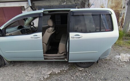 Toyota Raum II, 2003 год, 420 000 рублей, 11 фотография