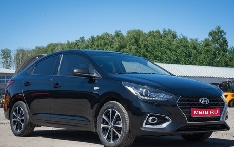 Hyundai Solaris II рестайлинг, 2019 год, 1 450 000 рублей, 1 фотография