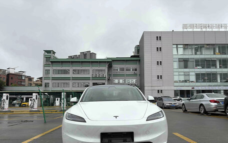 Tesla Model 3 I, 2025 год, 4 980 000 рублей, 3 фотография