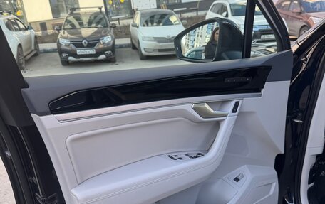 Volkswagen Touareg III, 2019 год, 4 850 000 рублей, 14 фотография